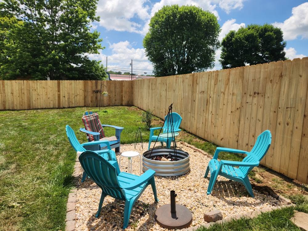 Wood privacy fence