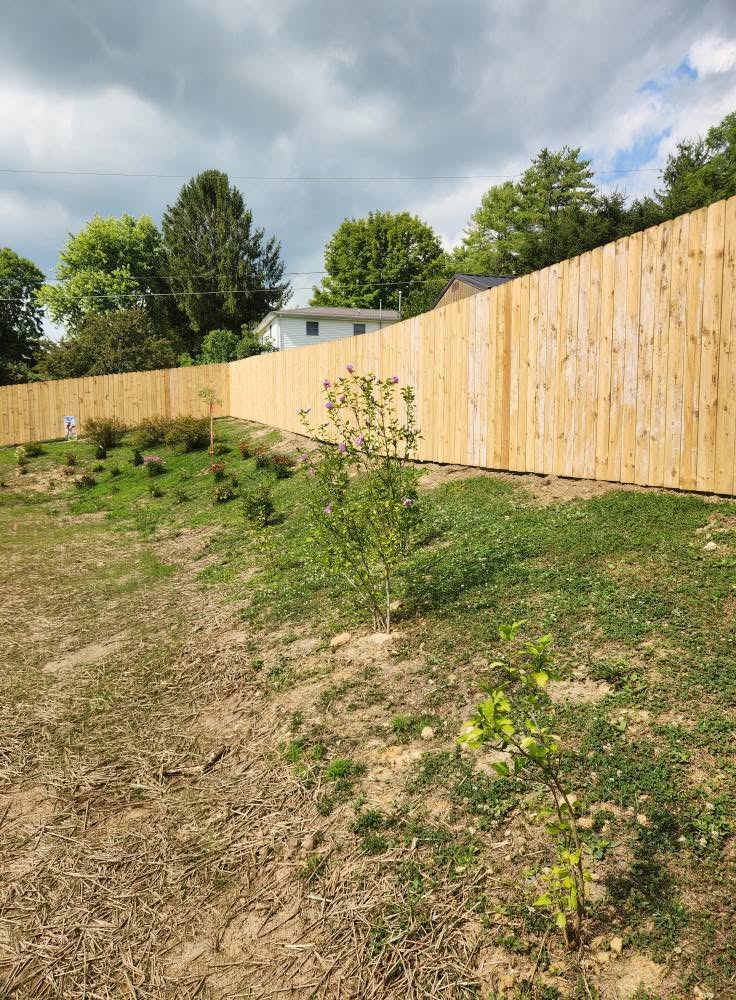Residential privacy fencing